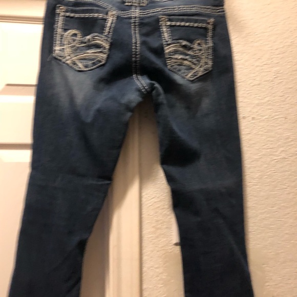 Maurice’s capris - Picture 3 of 3